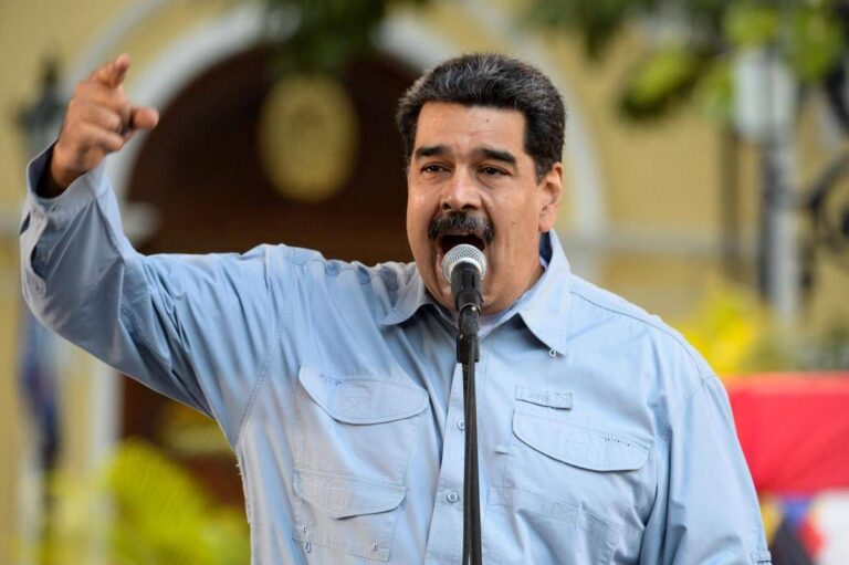 Venezuela, ira Caracas: “Raid Usa per avere il nostro petrolio”