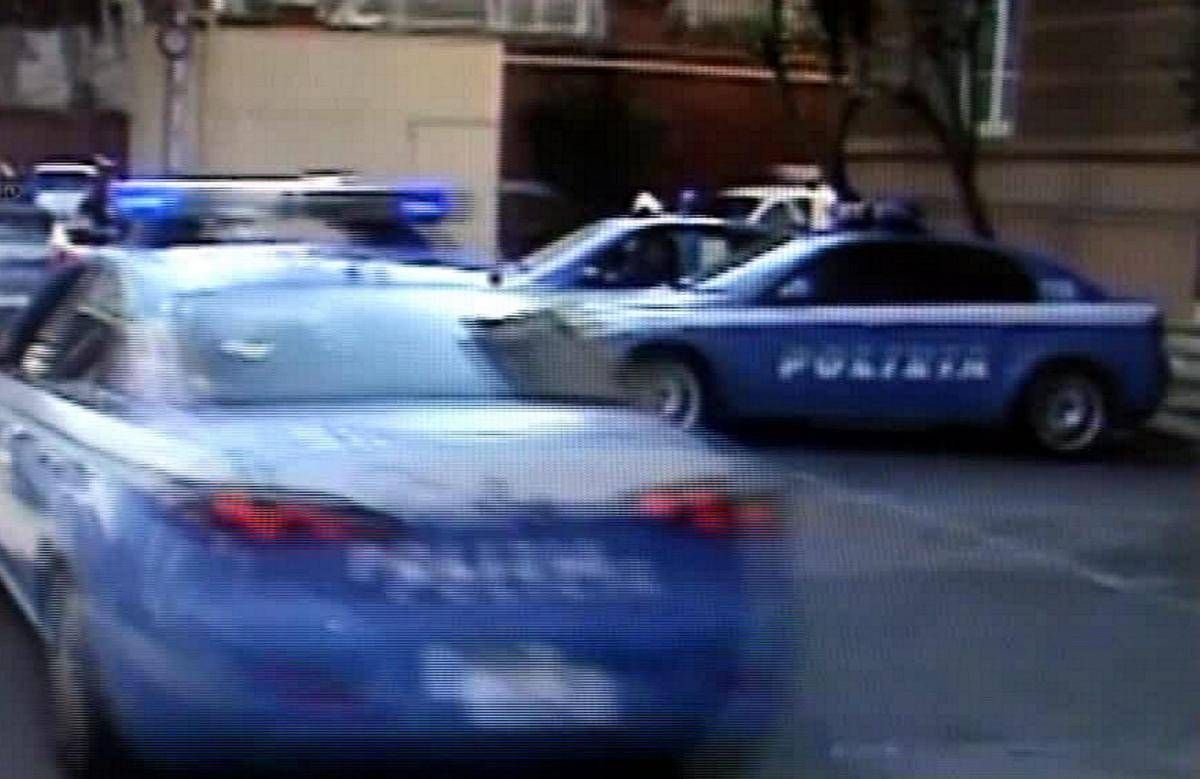 Criminalità, operazione polizia in diverse città: 384 arresti e sequestrati circa 1.400 kg droga