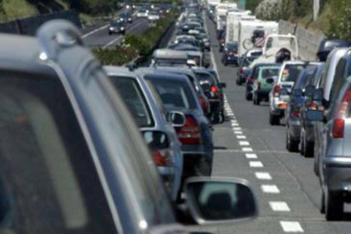 Esodo estivo, weekend da bollino nero: 13 milioni di auto in viaggio