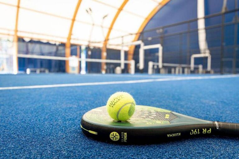 Dal padel al basket, è boom di infortuni dopo vacanze: i consigli degli ortopedici