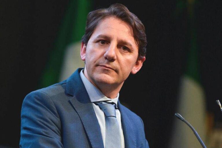 Calabria, centrosinistra ufficializza candidatura di Tridico