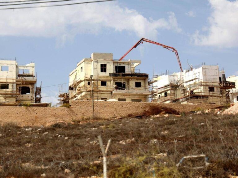 Israele, Smotrich: “Al via costruzione oltre 3mila unità abitative in Cisgiordania, sotterrata idea Palestina”
