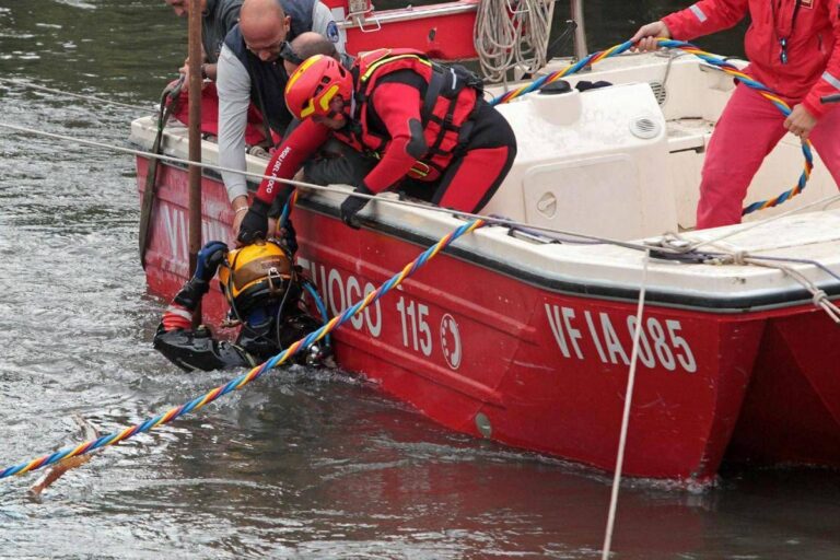 Gita in barca finisce in tragedia, 12enne annega nel lago di Molveno