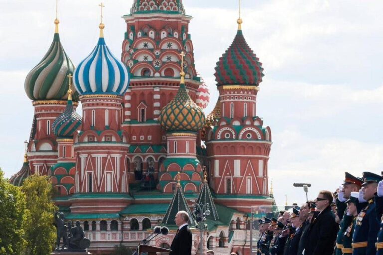 Ucraina, Cremlino: “Sanzioni Usa? Economia della Russia ormai è immune”