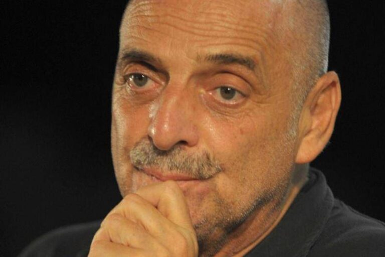 Emilio Fede, Brosio: “Mi tirò una macchina da scrivere…”