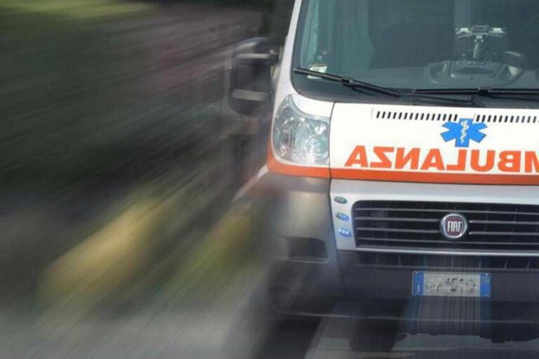 Scontro frontale nella notte, due morti e un ferito grave a Iglesias