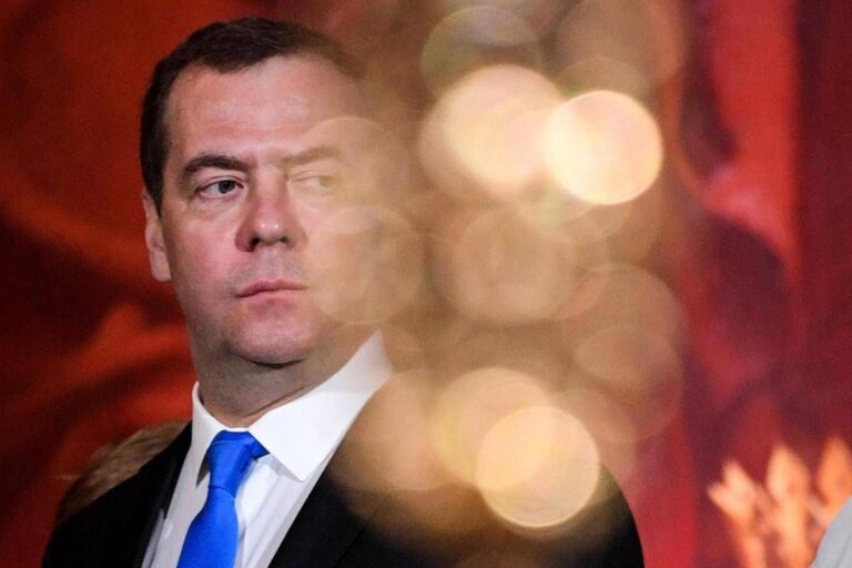 Droni contro casa Putin, Ucraina: “Da Russia nessuna prova”. Medvedev: “Zelensky dovrà nascondersi per il resto della vita”