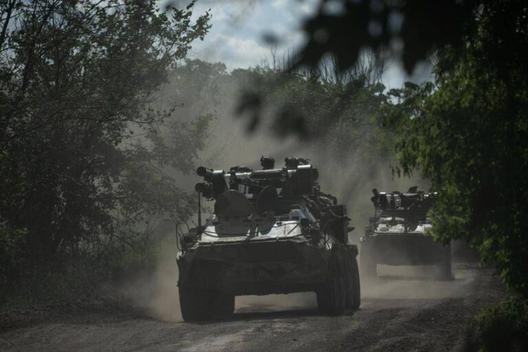 Russia: “Pronti a reagire a truppe europee in Ucraina”. Ultimatum di Trump a Zelensky