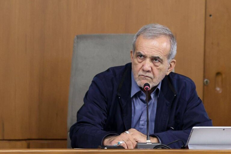 Iran, presidente Pezeshkian: “Ho chiesto a ministro Araghchi di negoziare con Usa”