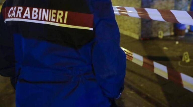 Scontro frontale sul litorale romano, tre morti e un ferito grave