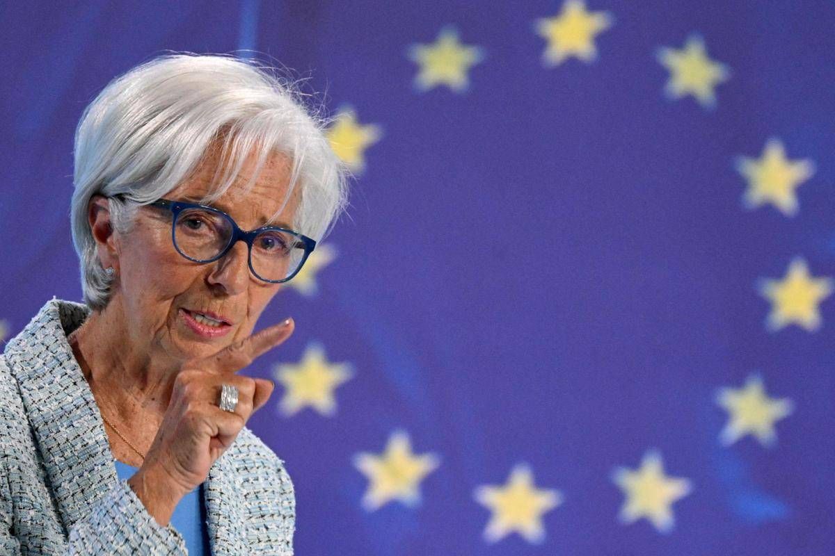Bce lascia tassi invariati al 2%: pil meglio delle attese