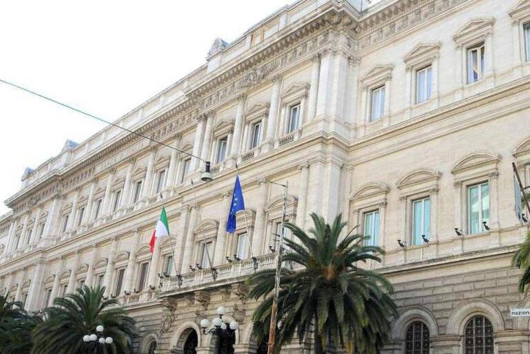 Conti pubblici, Bankitalia: a giugno debito sale a 3.070,7 miliardi