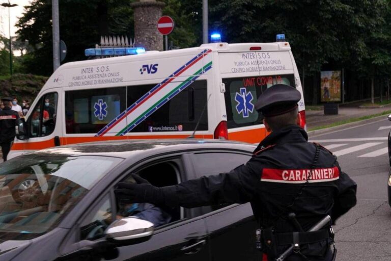 Napoli, litiga con gli ex suoceri e li investe con l’auto: arrestato