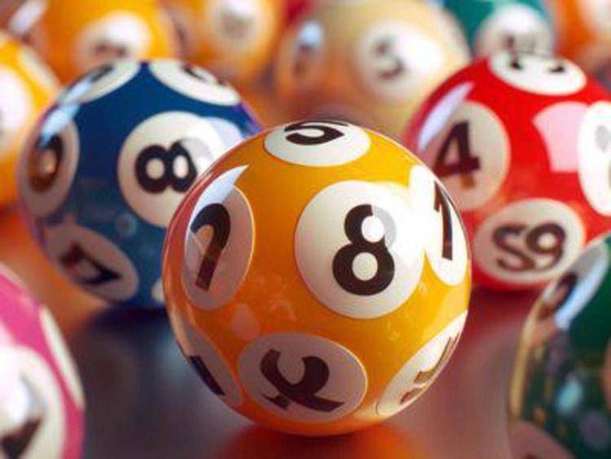 Superenalotto, numeri e combinazione vincente 23 dicembre 2025
