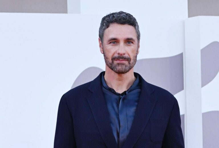 Audio rubati, Raoul Bova sceglie l’ex suocera come legale. Bernardini De Pace: “È un uomo perbene”