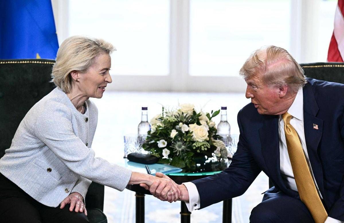 Dazi Usa-Ue, incontro tra Trump e von der Leyen in Scozia. Tycoon: “Tariffe non saranno più basse del 15%”