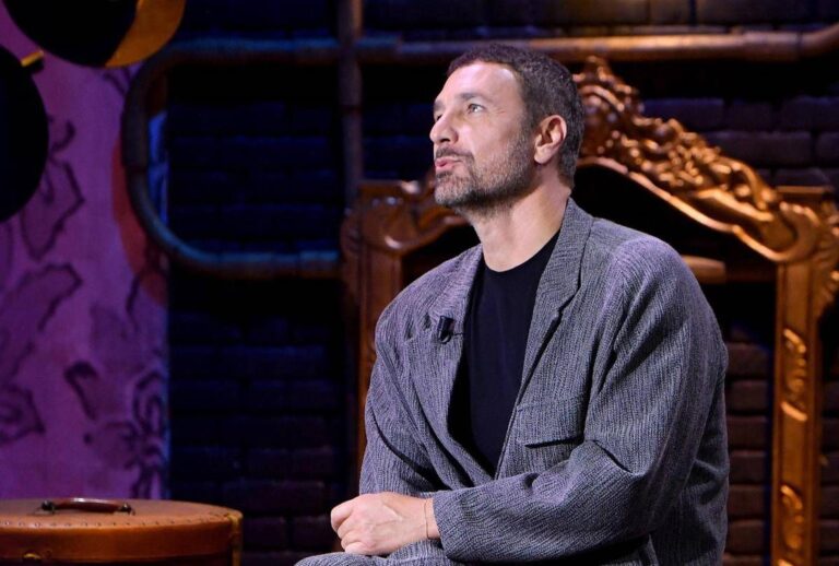 Legale Monzino: “Non ha mandato lui messaggi a Raoul Bova. Audio a Corona? Martina Ceretti lo sapeva”