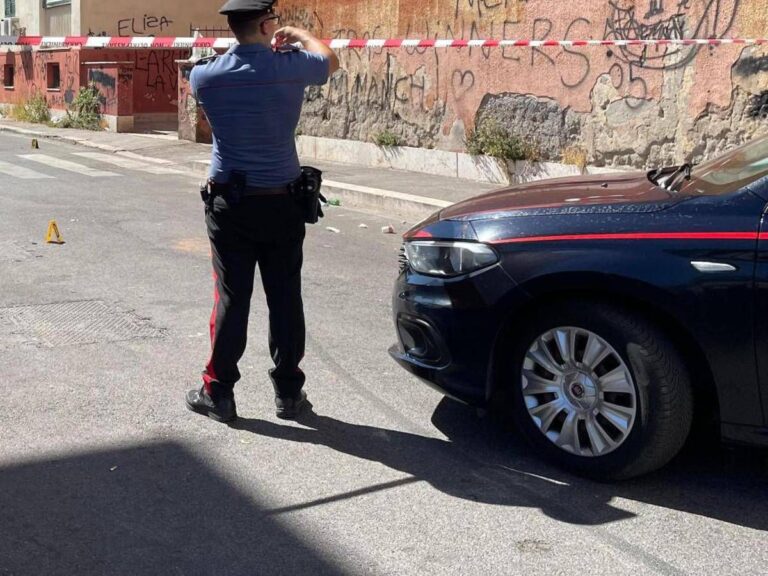 Salerno, donna trovata morta in casa a Montecorvino Rovella: si cerca l’ex compagno