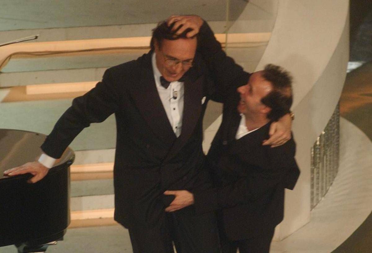 Addio Pippo Baudo, l’omaggio di Benigni: “Con lui momenti di gioia incontenibile”