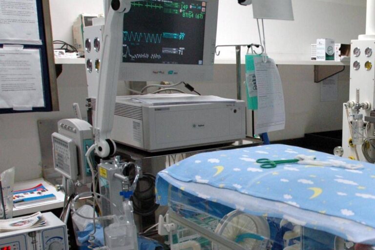 Bolzano, neonati morti in ospedale: stop a detergente contaminato