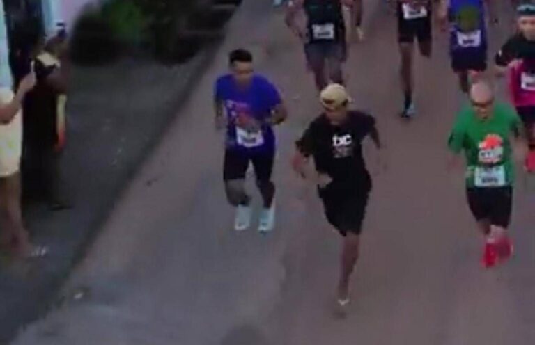 Brasile, corre una gara ubriaco e in ciabatte. Premiato con una medaglia al traguardo