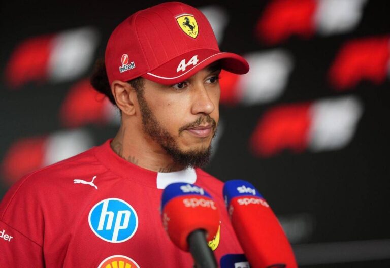 Delusione Hamilton: “Cosa mi manca? La Ferrari dovrebbe cambiare pilota”