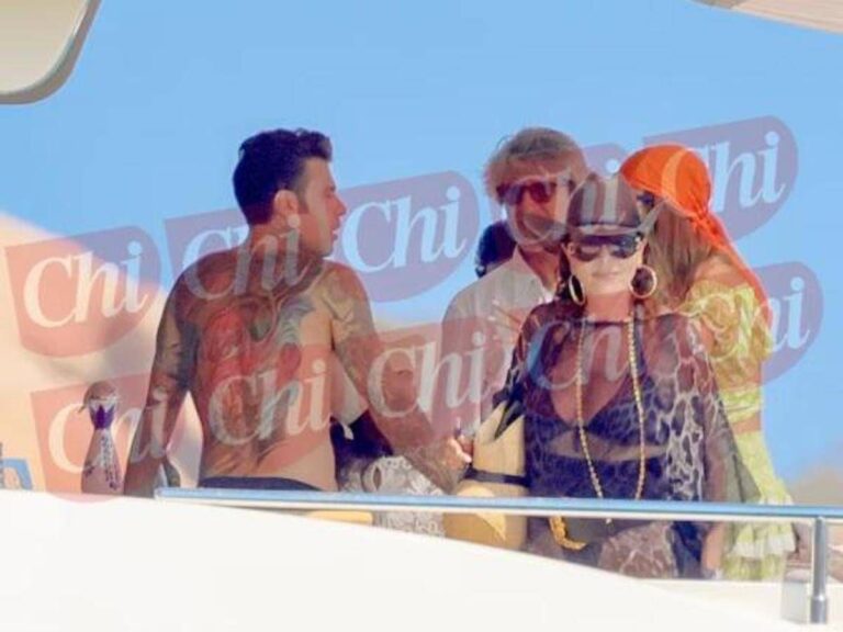 Fedez, Santanché e La Russa in barca insieme nelle foto di ‘Chi’