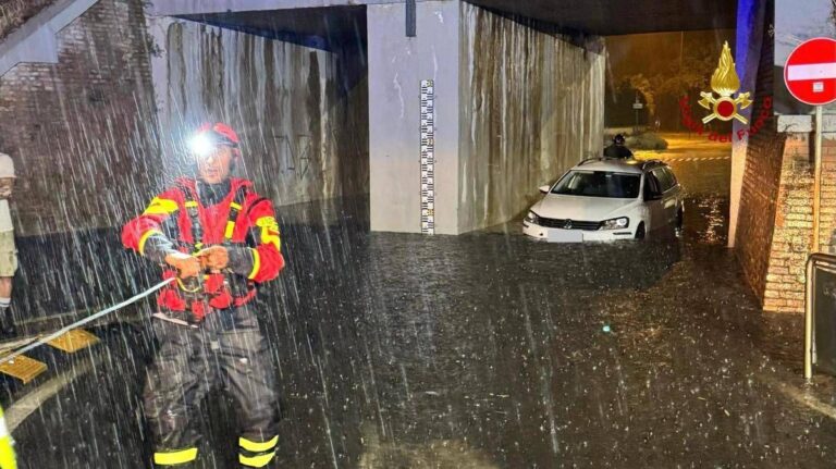 Maltempo flagella il Centro-Nord, temporali e allagamenti dal Veneto al Lazio