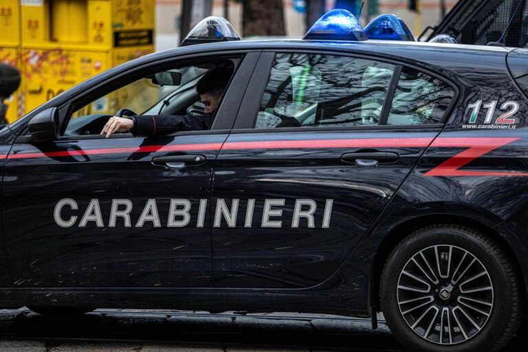 Roma, 60enne violentata e rapinata al parco Tor Tre Teste