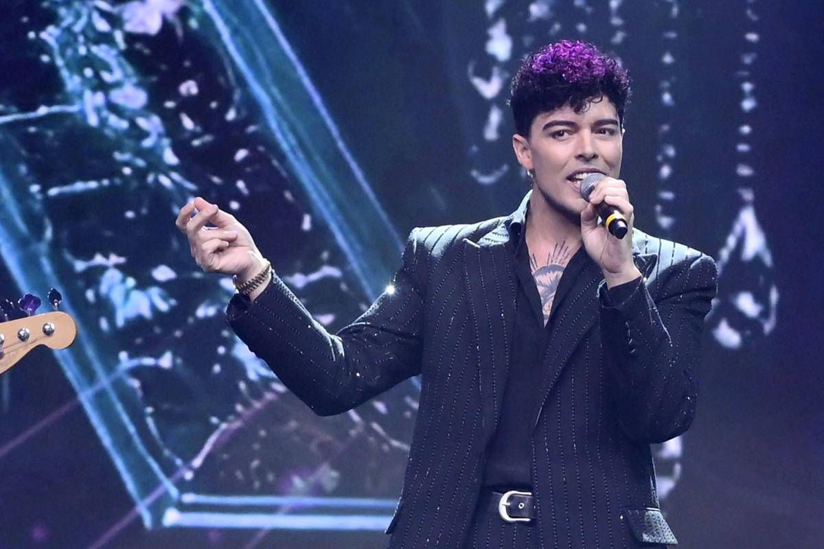 Stash come sta, saltano date tour dei The Kolors: “Infiammazione e covid”