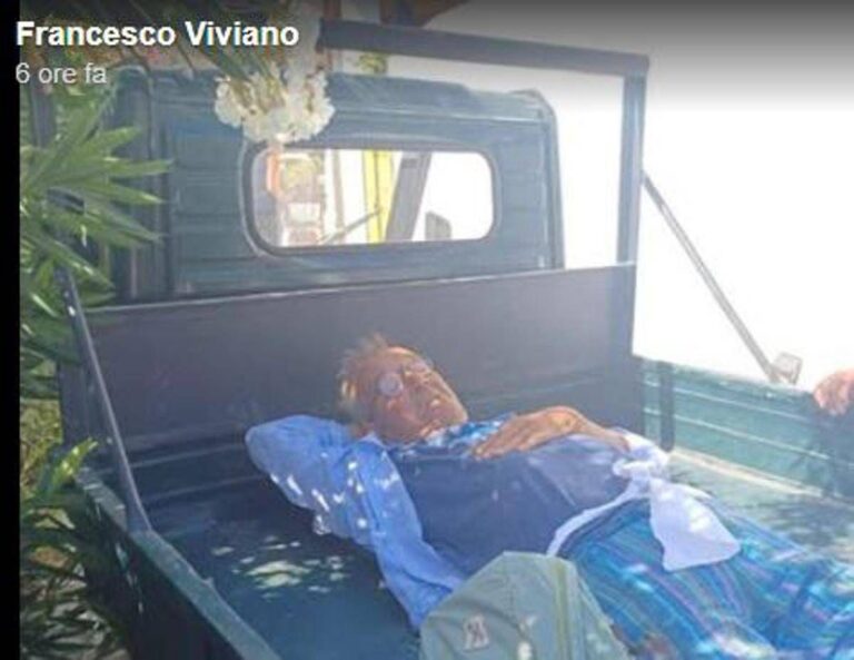 Stromboli, si frattura il femore ma non c’è ambulanza: trasportato in motoape