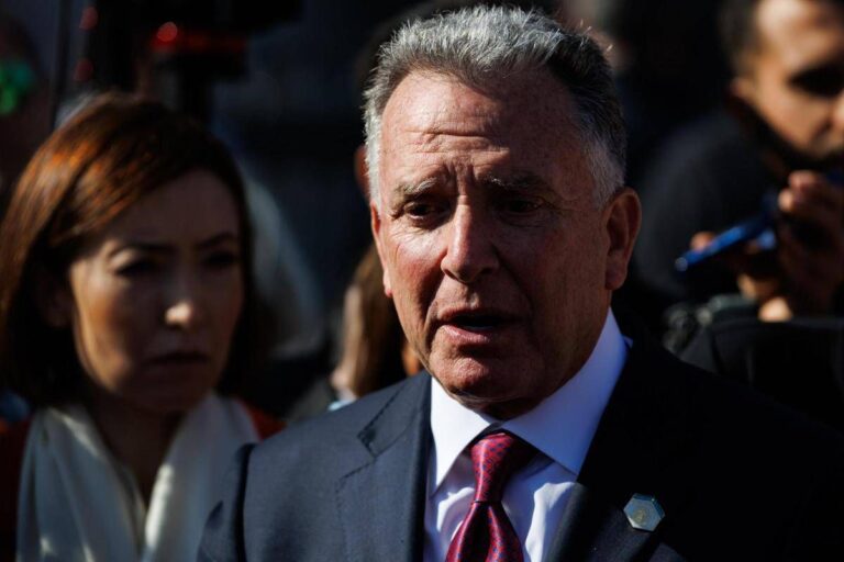 Ucraina-Russia, Witkoff arrivato a Mosca. Trump: “Sanzioni? Vedremo”