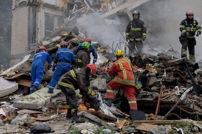 Ucraina, esplosioni in centrale Zaporizhzhia. Droni di Kiev sulla Russia
