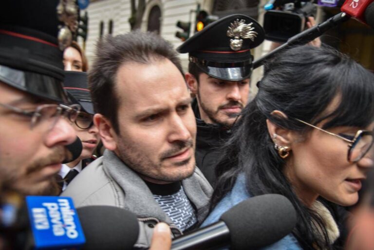 Caso Garlasco, ricomincia l’incidente probatorio: si cercano le impronte sulla spazzatura