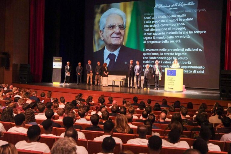 Il presidente Mattarella, ‘Leggere ha a che fare con la libertà’