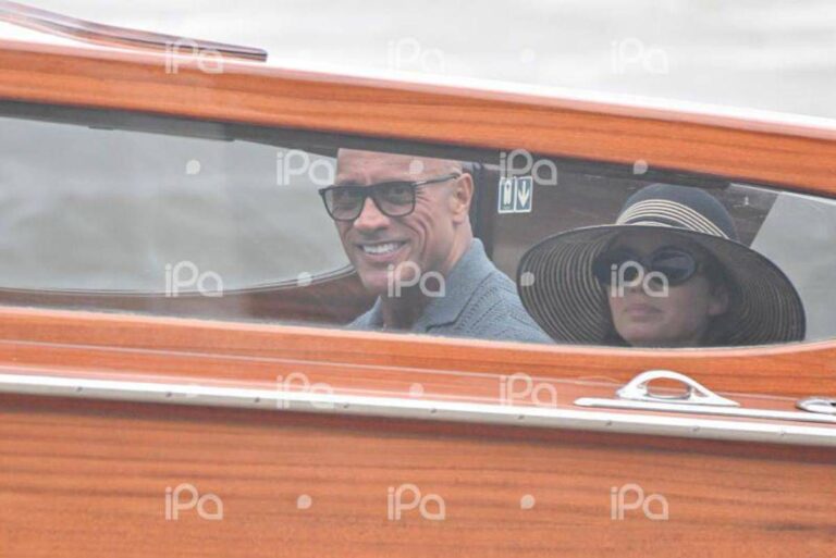 Mostra Venezia, arrivano Dwayne Johnson ed Emily Blunt: Leone d’Oro a Kim Novak
