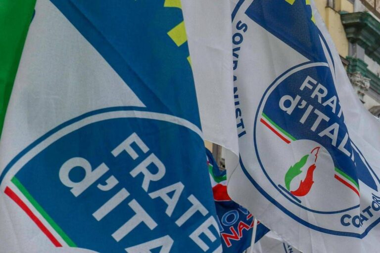 Spray urticante alla cena elettorale della candidata Fdi con 300 persone, panico in sala