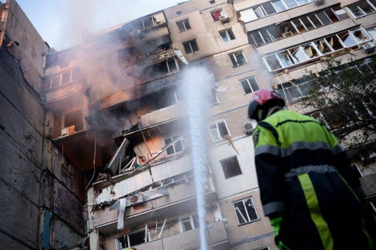 Ucraina, Trump: “Presto parlerò con Putin, non sono contento di ciò che succede”