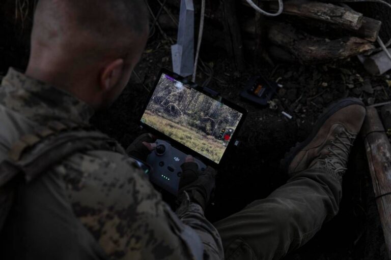 Ucraina, esercito Kiev: “Starlink fuori uso su tutta linea del fronte”