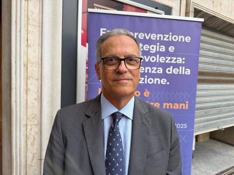 Vaccini, igienista: “Inserire anti-meningococco B per adolescenti in Calendario nazionale”