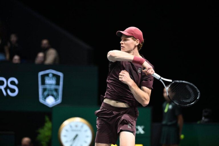 Parigi, Sinner ‘passeggia’ contro Shelton e vola in semifinale contro Zverev