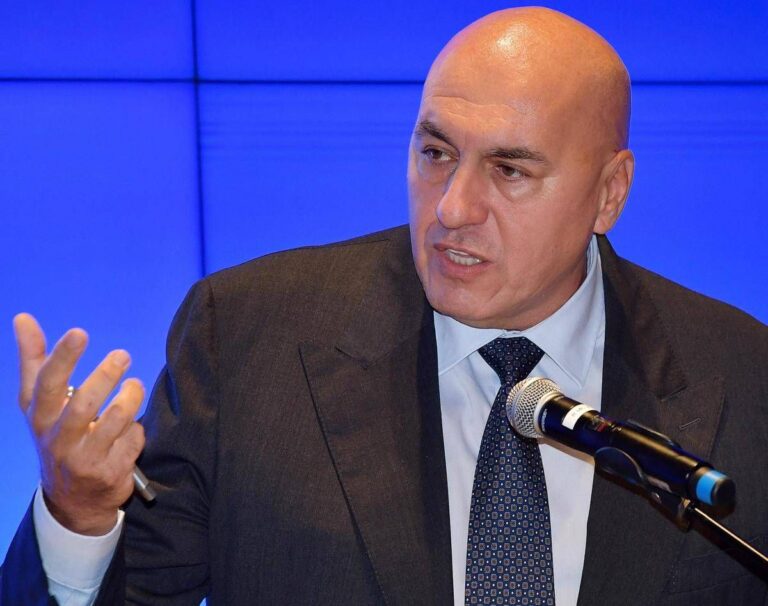 Spazio, Crosetto: “Infrastrutture spaziali spina dorsale dei servizi essenziali”