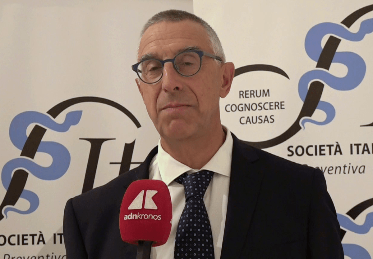 Vaccini, igienista Gabutti: “Aumentare coperture aiuta contrasto a resistenza batterica”