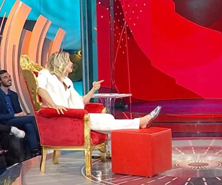 Ballando con le stelle, Fialdini e l’infortunio: “Risonanza magnetica e saprò”