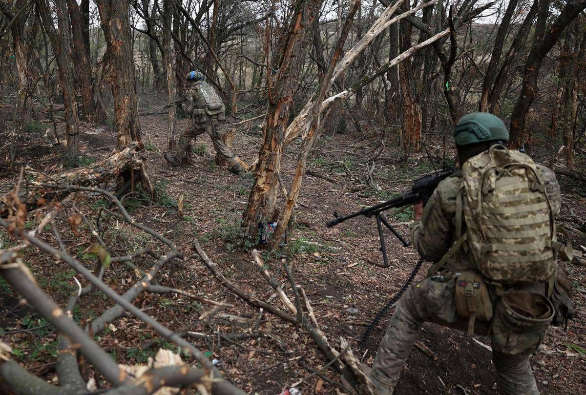 Battaglia di Pokrovsk, truppe russe anche nel nord: Mosca tenta l’accerchiamento