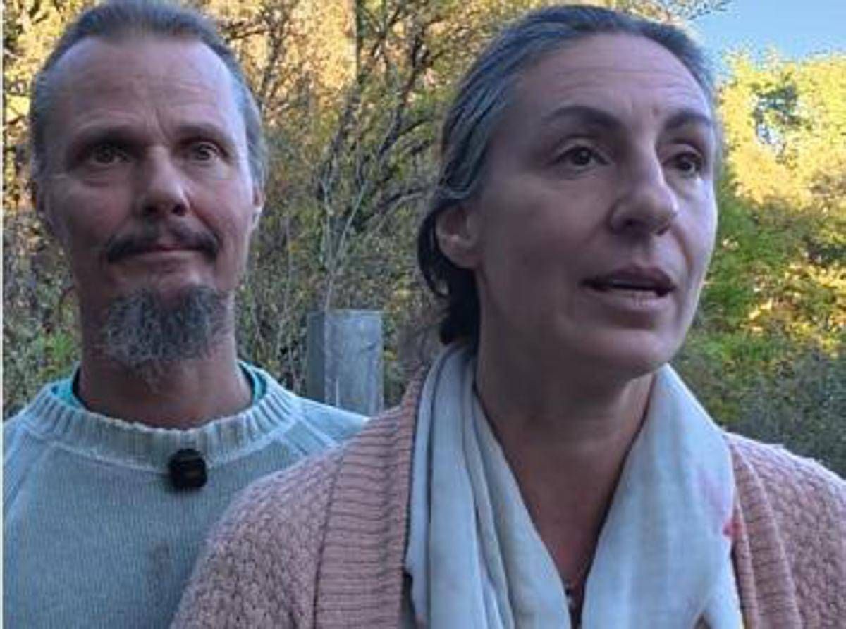 Famiglia nel bosco, l’avvocato lascia l’incarico: “Hanno rifiutato tutte le proposte. Troppe ingerenze esterne”