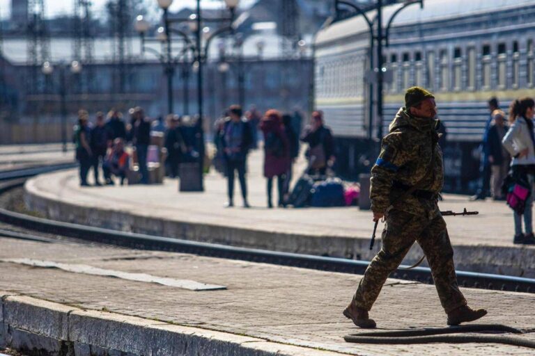 Ferrovie ucraine nel mirino della Russia, attacchi ai treni triplicati in 3 mesi