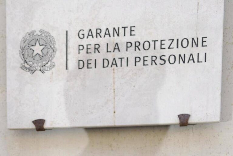 Garante per la Privacy, si dimette il segretario generale Fanizza