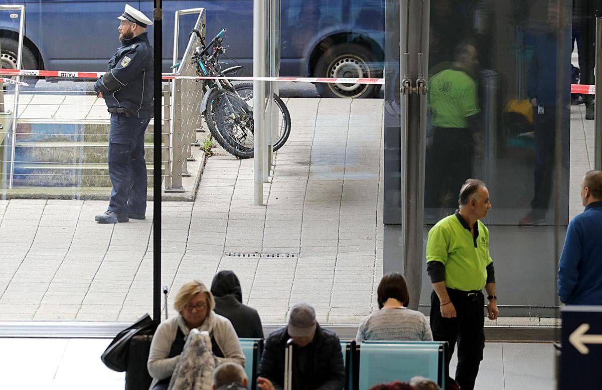 Germania, nuovo stop ai voli per avvistamento di un drone: stavolta si ferma l’aeroporto di Brema