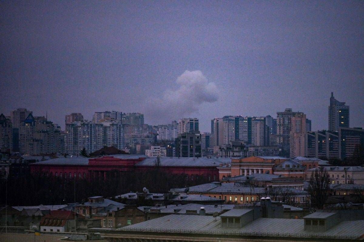 Kiev sotto attacco russo, almeno 6 morti: “Risposta terroristica di Putin a piano Usa”